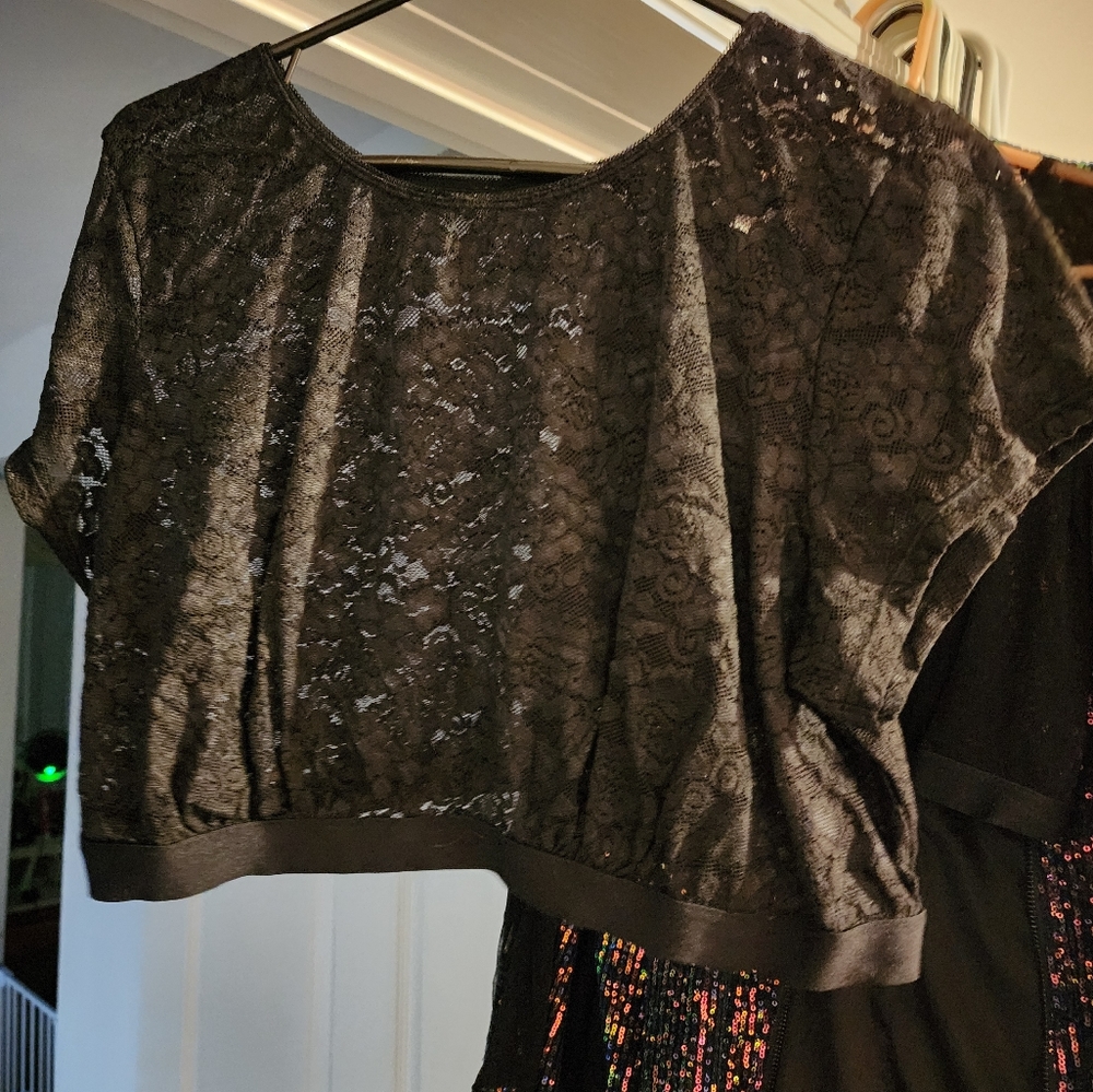 Torrid size 2 sleeved bralette